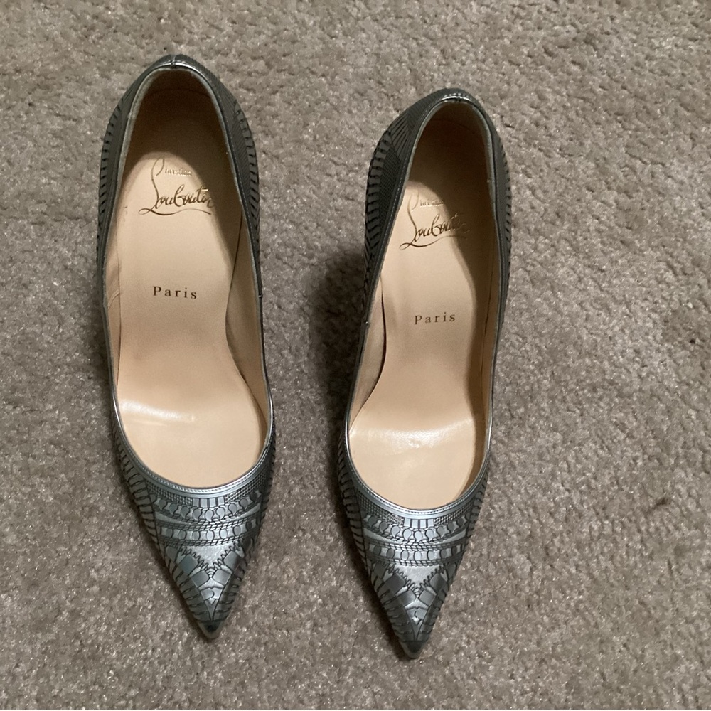 CHRISTIAN LOUBOUTIN